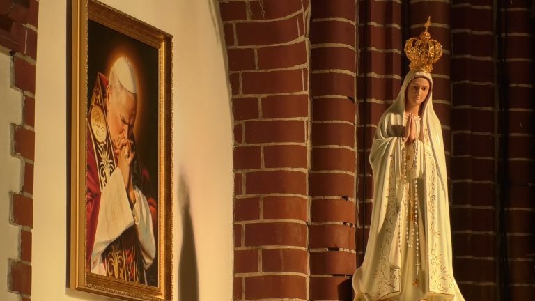 Dziś jest Dzień Papieża Jana Pawła II. Koncert pamięci Papieża Polaka w św. Bartłomieju w sobotę