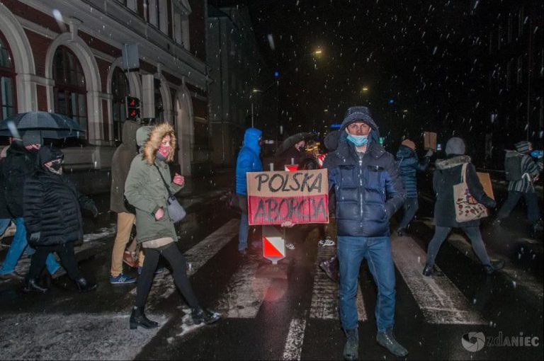 W Warszawie zatrzymano 3 osoby. Jak przebiegał czwartkowy protest w Gliwicach?