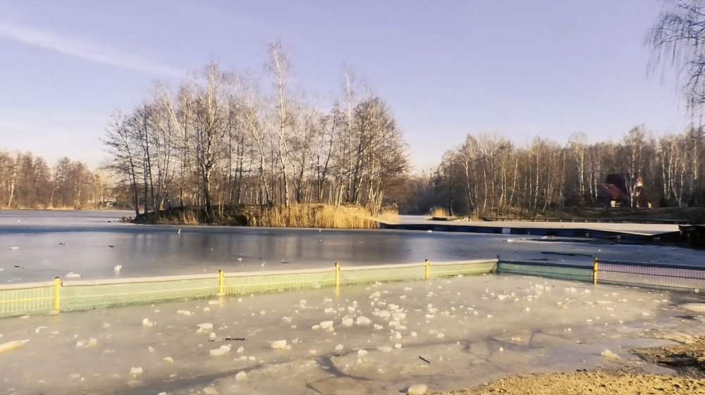 Spacer po lodzie za cenę życia. Służby i MZUK apelują o rozwagę