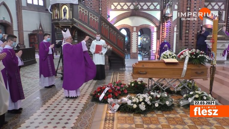 Ostatnie pożegnanie biskupa Gerarda Kusza. Uroczystościom pogrzebowym przewodniczył Kardynał Kazimierz Nycz
