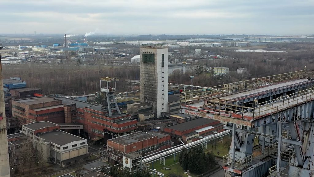 Sześciu górników kopalni Sośnica rannych.  Do wypadku doszło dziś w nocy na głębokości 950 metrów