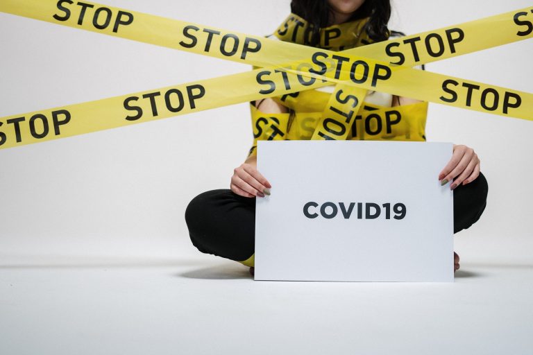 „Leczenie COVID-19.Wzloty i upadki”. Ciekawy wykład już w czwartek