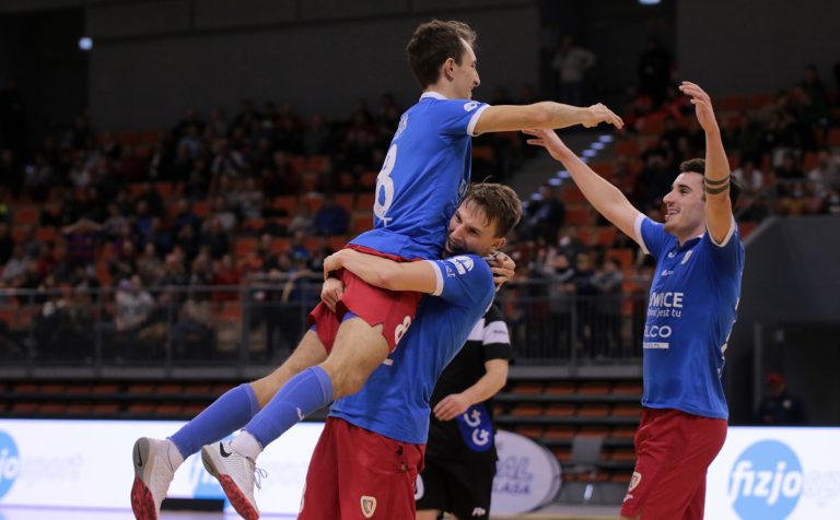 Futsalowy Piast lepszy od Akademików z Krakowa
