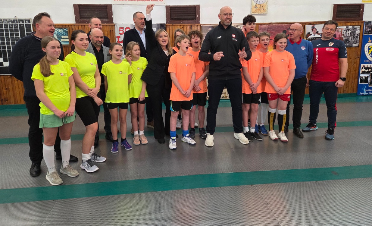 Minister Sportu i Turystyki wizytuje szermierzy Piasta Gliwice