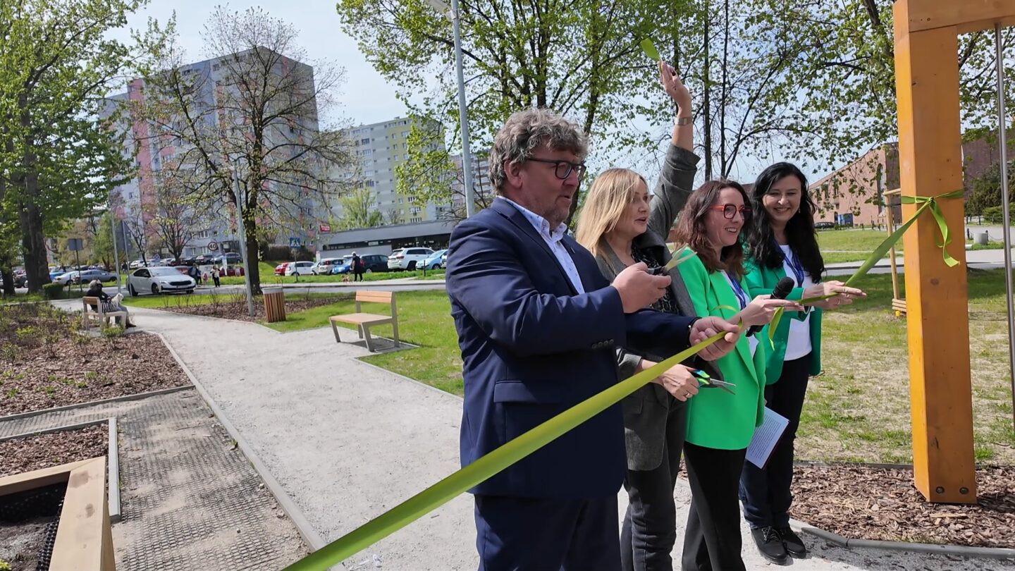 Zielona przestrzeń i sąsiedzka integracja. Park kieszonkowy otwarty na Sikorniku!